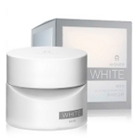 Etienne Aigner WHITE