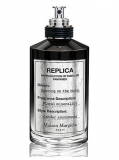 Maison Martin Margiela Replica Dancing ON the MOON